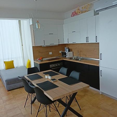 Apartman Dagmar Durrës Exteriör bild