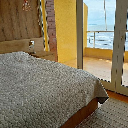 Apartman Dagmar Durrës Exteriör bild